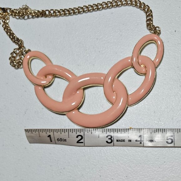 Elegant Bold Chunky Pink Enamel Link Statement Necklace Gold Tone Chain Jewelry - Picture 6 of 6